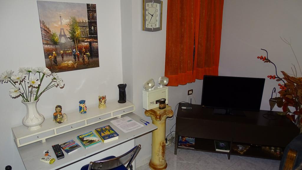 Central Apartments Shoshi Tirana Zimmer foto